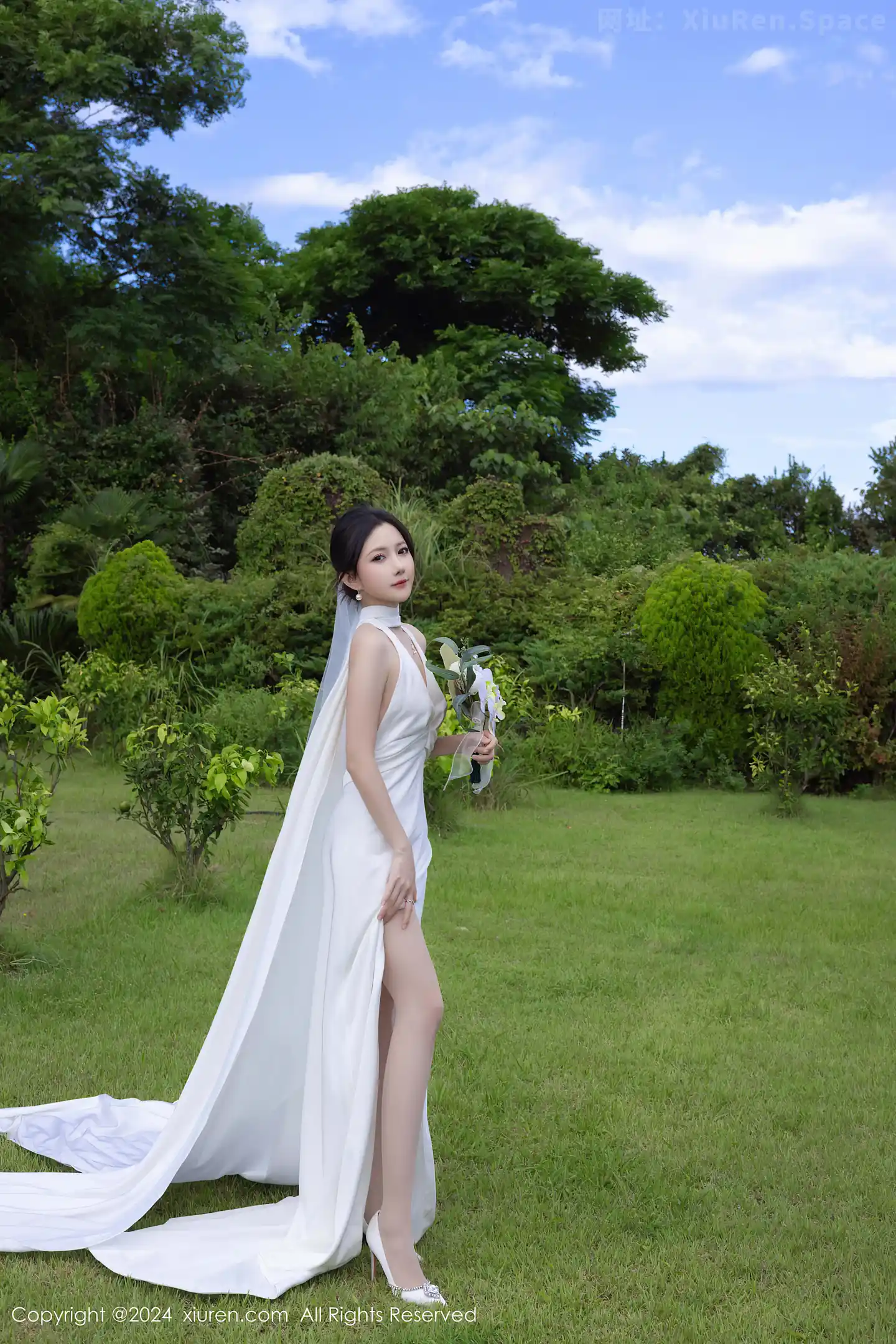 图片[4]-[XiuRen秀人网] VOL.9387 模特鱼子酱Fish婚礼主题性感白色婚纱配白丝袜秀曼妙身姿诱惑写真81P-秀人网官方网站